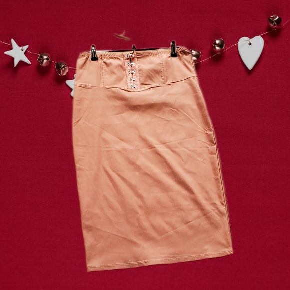 Dusty Pink Corset Pencil Skirt by Bozzolo - Picture 3 of 10